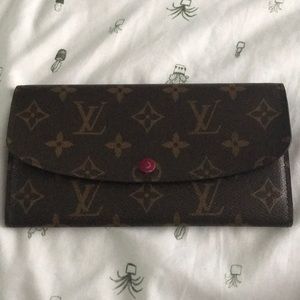 Louis Vuitton Emilie Wallet !
